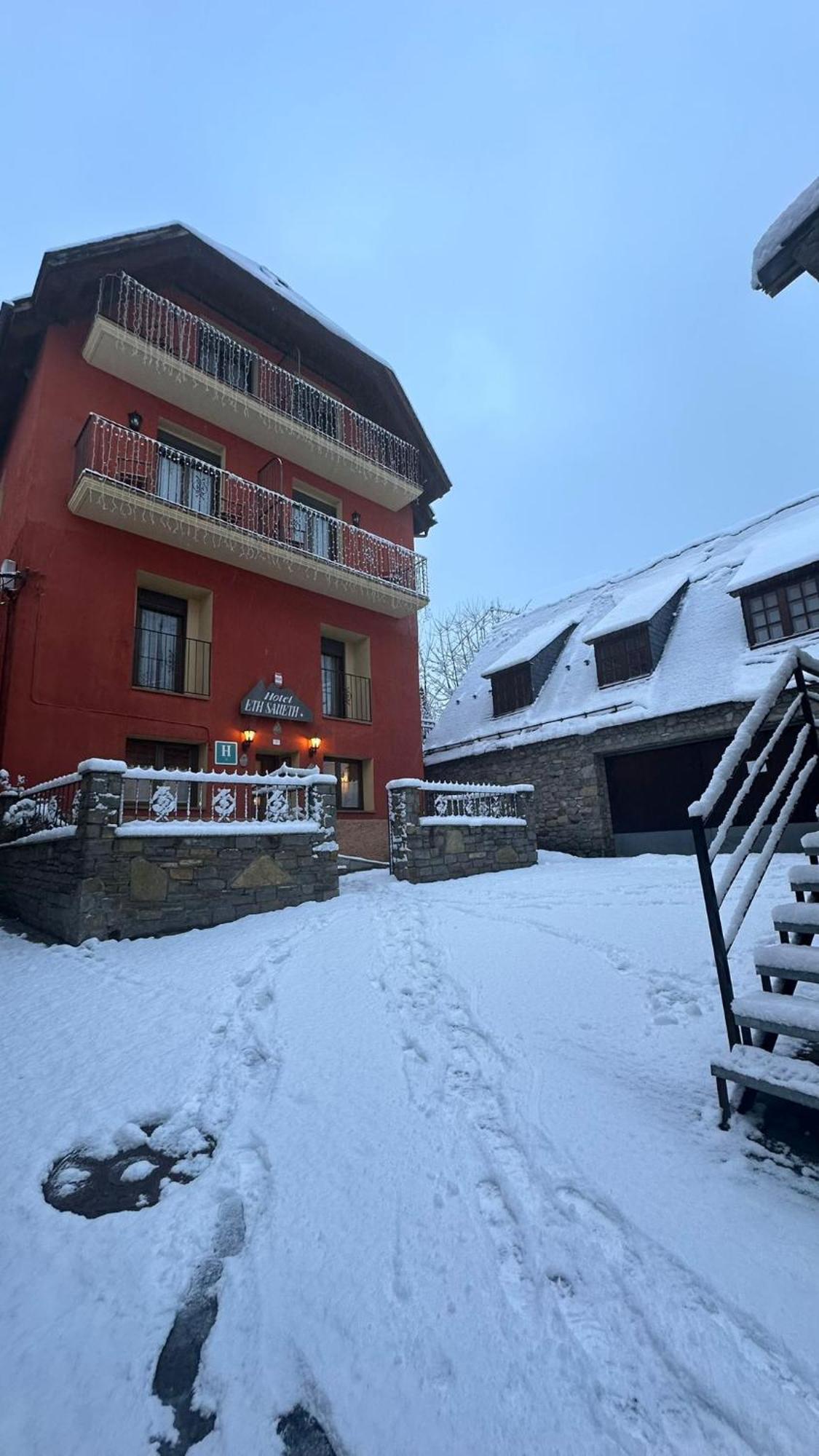 Hotel Saueth Tredós المظهر الخارجي الصورة